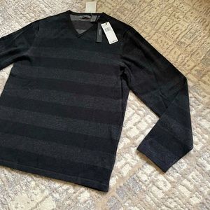 DKNY Mens V neck two tone LARGE black sweater $95 long sleeve NWT NEW striped